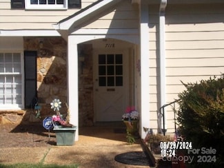 7118 Quail Meadow Ln, Charlotte, NC 28210