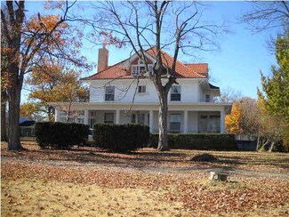 311 2nd St, Grandview, IN 47615