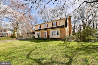 8701 Gateshead Rd, Alexandria, VA 22309