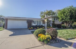 325 Linden Ln, Mattoon, IL 61938