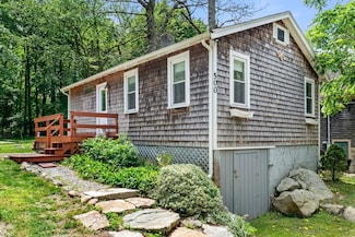 500 Beechwood St, Cohasset, MA 02025