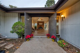 690 W Fremont Ave, Fresno, CA 93704