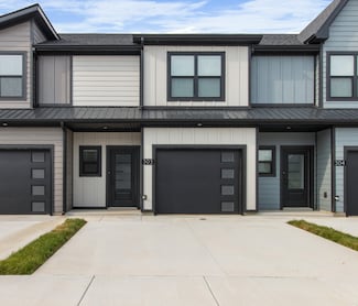 303 Jonathan Wade Cir, Clarksville, TN 37043