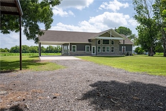 5567 Fm 50, Hearne, TX 77859