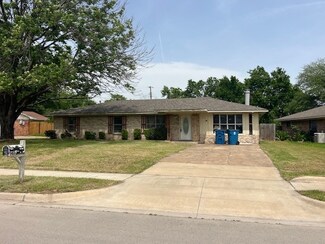 1401 Main St, Kaufman, TX 75142