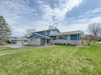 12625 W Eden Trail, New Berlin, WI 53151
