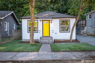 806 N 4th Ave, Kelso, WA 98626