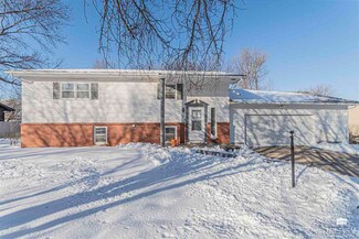 510 Wheatland Dr, Junction City, KS 66441