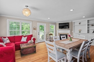 1 Timber Ln Unit B, Amesbury, MA 01913