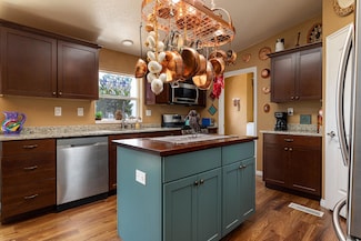 1361 S Roadrunner Cir, Kanab, UT 84741