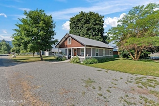 372 E Jefferson Ave, Priest River, ID 83856