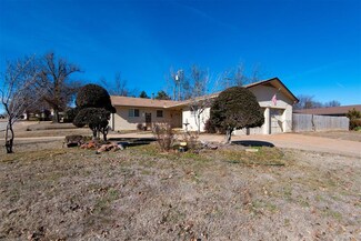 201 W Silver Meadow Dr, Oklahoma City, OK 73110