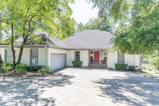 409 Santee Dr, Santee, SC 29142