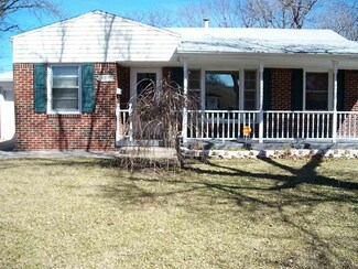 808 Lexington Rd, Wichita, KS 67218