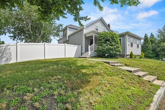 262 Huttleston Ave, Fairhaven, MA 02719