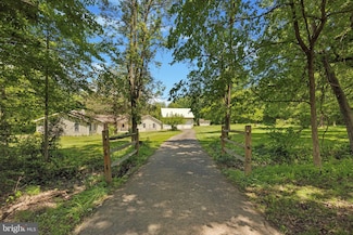 3789 Stump Rd, Doylestown, PA 18902