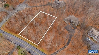 579 Laurel Springs Dr, Roseland, VA 22967