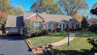 130 Valley Rd, Paducah, KY 42001