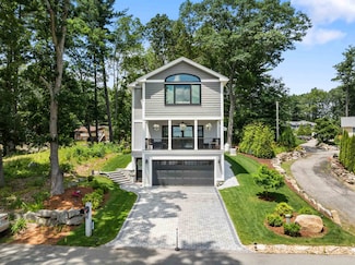 46 W Shore Rd, Windham, NH 03087