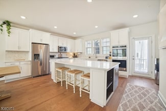 6 Lilac Dr, Warren, NJ 07059