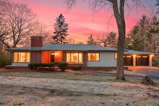 9710 304th Ave, Burlington, WI 53105