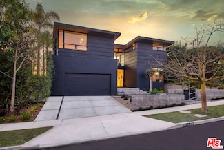 3227 Maplewood Ave, Los Angeles, CA 90066