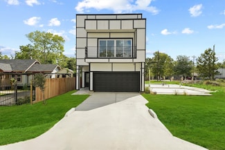 9212 Arvin St, Houston, TX 77028