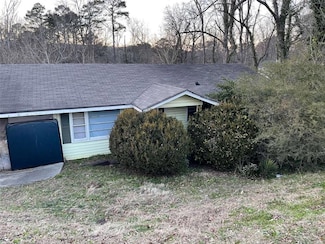 5906 Oakdale Rd SE, Mableton, GA 30126