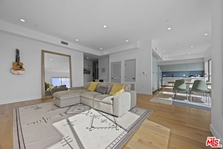 1515 S Holt Ave Unit 503, Los Angeles, CA 90035