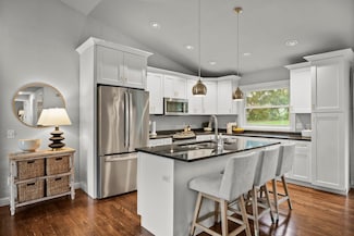 2578 Petersburg Cir, Fitchburg, WI 53719