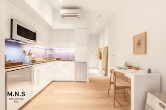 335 E 27th St Unit 9-B, New York, NY 10016