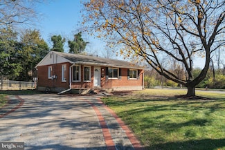 6225 Bren Mar Dr, Alexandria, VA 22312