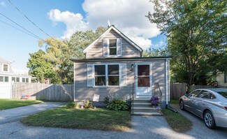40 Junction St, Warwick, RI 02889