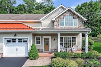 38 Avner Ln, West Nyack, NY 10994