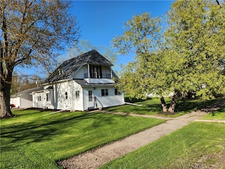 509 W Front St, Withee, WI 54498
