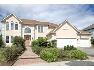 2606 Oak Dr Unit 2, West Dundee, IL 60118
