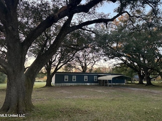 3513 Jerry Davis Rd, Moss Point, MS 39562