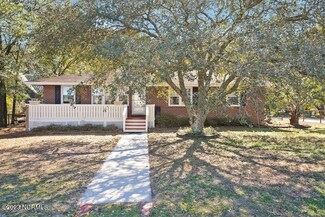 608 Gettysburg Dr, Wilmington, NC 28409