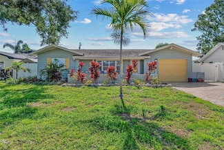 10339 111th St, Largo, FL 33778