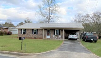 132 Mcvay Dr, Cochran, GA 31014