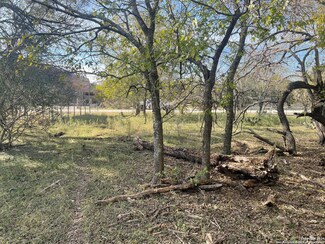 TBD Rio Luna Dr, Bandera, TX 78003