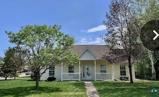 406 Monroe Ave, Cloquet, MN 55720
