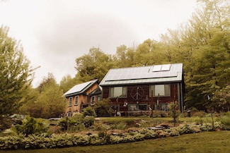 2 Judd Ln, Strafford, VT 05070