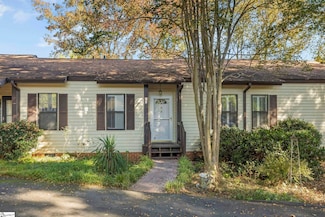 9 Hollywoods Ln Unit B, Simpsonville, SC 29681