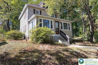 4079 Church St, Mount Bethel, PA 18343