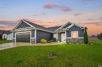 422 Westward Dr, Butler, IN 46721