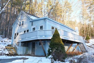17 Commonwealth Ave, Ludlow, VT 05149