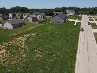 Lot 11 W Lincoln Place, Indianola, IA 50125