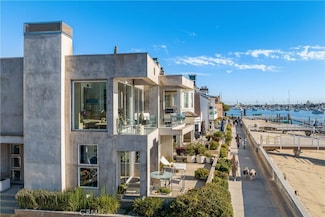512 S Bay Front, Newport Beach, CA 92662