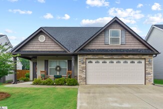 2129 Pomerol Dr, Moore, SC 29369
